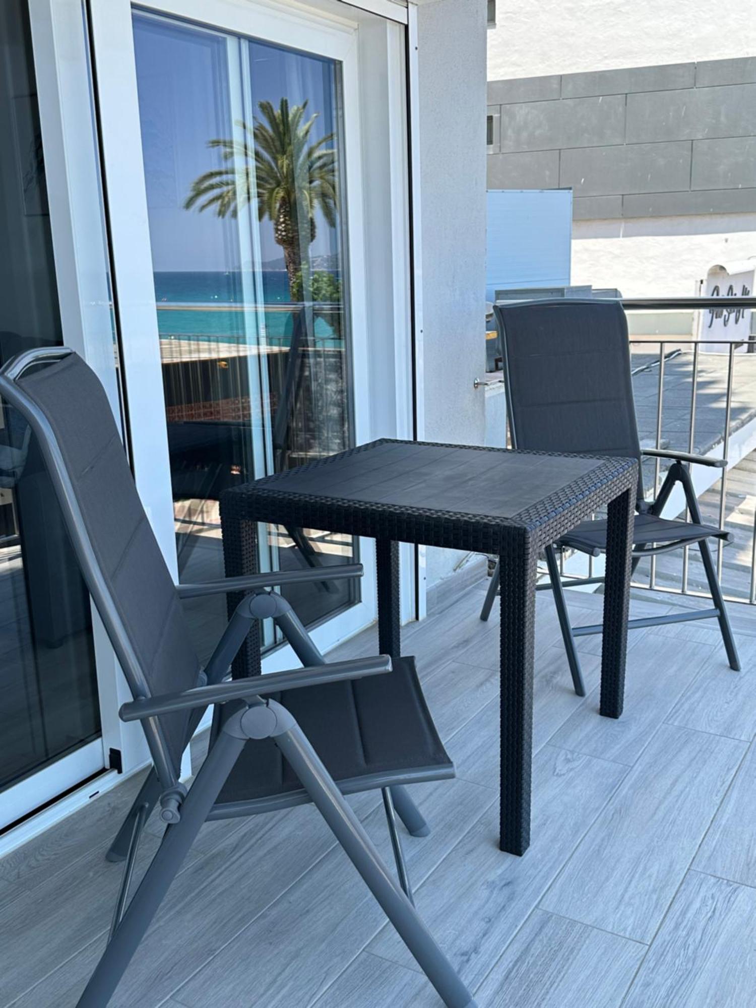 Estudio Con Impresionantes Vistas Al Mar 블랑스 외부 사진